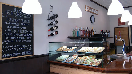 El Almacén