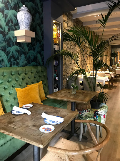 El Santo Restaurante