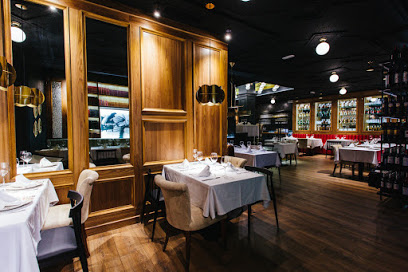 Monumental Restaurant