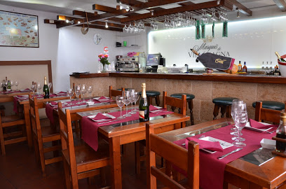 La Tasca De Los Vinos